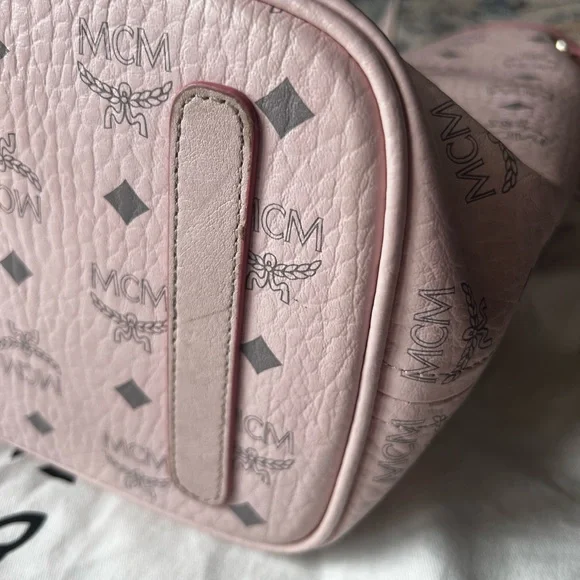 MCM Blush Monogram Reversible The Shopper - Picture 4 of 8